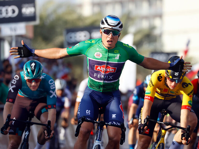 Philipsen closes the UAE Tour 2022 with the Green Jersey – Fenix ...