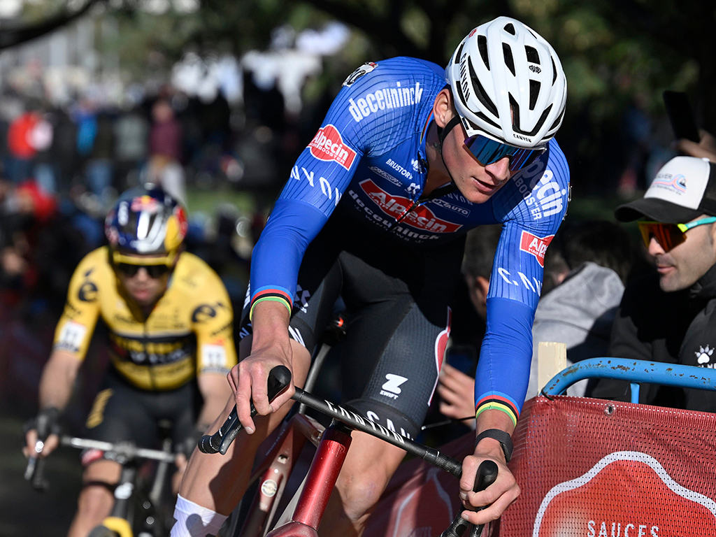 Mathieu Van der Poel wins Benidorm Cyclocross World Cup – Fenix Cycling ...